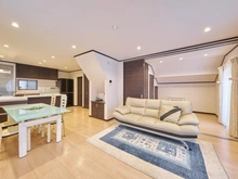 【東京都/世田谷区新町】世田谷区新町2丁目　戸建 リビング・ダイニング