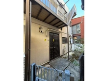 【東京都/文京区根津】文京区根津2丁目借地権付き戸建 玄関