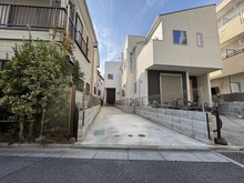 【埼玉県/さいたま市南区沼影】さいたま市南区沼影一丁目　戸建 アプローチ