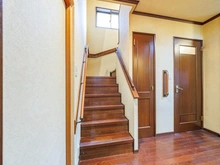 【埼玉県/さいたま市緑区大字三室】さいたま市緑区大字三室 戸建 階段