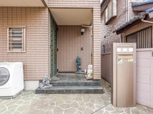 【埼玉県/さいたま市緑区大字三室】さいたま市緑区大字三室 戸建 アプローチ