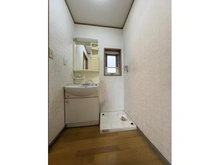 【埼玉県/川口市東本郷】川口市東本郷2丁目　中古戸建 洗面室