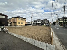 【埼玉県/三郷市高州】三郷市高州新築 1号棟 現地（建築前）：全3区画 左側
※全3区画のうち1区画売約済み