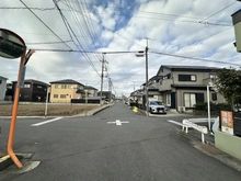 【埼玉県/三郷市高州】三郷市高州新築 1号棟 前面道路