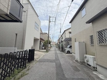【埼玉県/川口市坂下町】川口市坂下町4丁目　中古戸建 前面道路：■南側前面道路