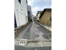 【埼玉県/川口市幸町】川口市幸町2丁目　中古戸建 前面道路