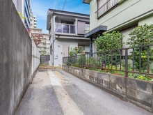 【埼玉県/川口市幸町】川口市幸町2丁目　中古戸建 前面道路