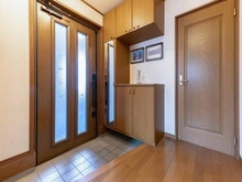 【神奈川県/川崎市宮前区宮崎】宮前区宮崎2丁目　中古戸建 玄関