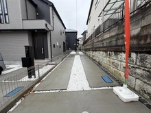 【神奈川県/川崎市高津区千年】高津区千年　新築戸建　1号棟 アプローチ