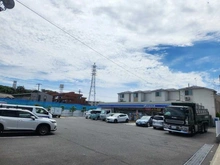 【神奈川県/川崎市高津区久地】川崎市高津区久地4丁目　中古戸建  ローソン　川崎堰三丁目店（現地より約350m）