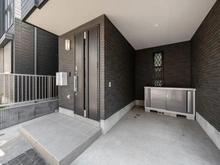 【神奈川県/川崎市幸区古市場】川崎市幸区古市場2丁目　中古戸建 駐車スペース：（家具調度品は価格に含まれません）