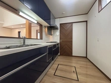 【神奈川県/川崎市高津区上作延】高津区上作延4丁目　中古戸建 キッチン