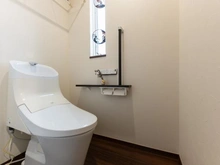 【神奈川県/川崎市高津区梶ケ谷】高津区梶ケ谷6丁目　中古戸建 トイレ：1階部分