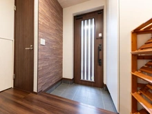 【神奈川県/川崎市高津区梶ケ谷】高津区梶ケ谷6丁目　中古戸建 玄関