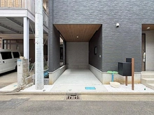 【神奈川県/川崎市高津区新作】高津区新作4丁目　新築戸建　1号棟 駐車場