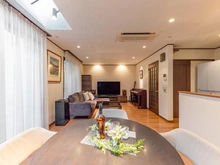 【神奈川県/川崎市高津区諏訪】高津区諏訪3丁目　中古戸建 リビング・ダイニング