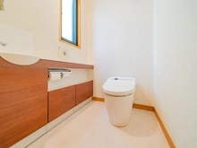 【東京都/新宿区中落合】中落合4丁目　中古戸建 トイレ：1階トイレ