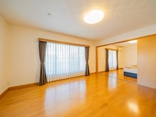 【東京都/新宿区中落合】中落合4丁目　中古戸建 2階　南東側洋室