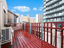 【大阪府/大阪市福島区鷺洲】大阪市福島区鷺洲3丁目 邸宅 ウッドデッキ：3階