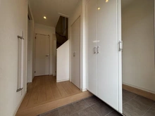 【大阪府/大阪市西淀川区中島】大阪市西淀川区中島一丁目戸建 玄関