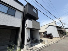 【大阪府/大阪市西淀川区野里】大阪府大阪市西淀川区野里2丁目　中古戸建 外観：写真中央