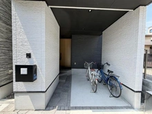 【大阪府/大阪市西淀川区野里】大阪府大阪市西淀川区野里2丁目　中古戸建 駐車場