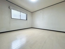 【大阪府/大阪市城東区関目】大阪市城東区関目3丁目　中古戸建 洋室：1F洋室（8.0帖）