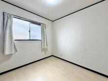 【大阪府/大阪市城東区関目】大阪市城東区関目3丁目　中古戸建 洋室：3F（5.5帖）