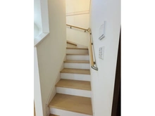 【大阪府/大阪市西淀川区中島】大阪市西淀川区中島一丁目戸建 階段