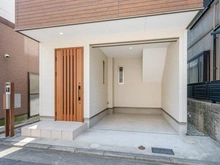 【兵庫県/西宮市中殿町】西宮市中殿町　中古戸建 駐車場