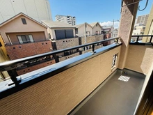 【大阪府/大阪市淀川区新高】大阪市淀川区新高1丁目　中古戸建 バルコニー