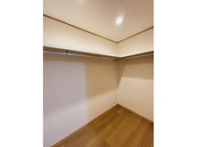 【大阪府/大阪市淀川区新高】大阪市淀川区新高1丁目　中古戸建 収納：ウォークインクローゼット