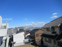 【大阪府/吹田市千里山西】吹田市千里山西5丁目　中古戸建 眺望：庭から