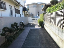 【大阪府/吹田市千里山西】吹田市千里山西5丁目　中古戸建 アプローチ：南西側