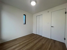 【兵庫県/神戸市灘区国玉通】神戸市灘区国玉通二丁目　新築戸建 洋室：3階洋室B