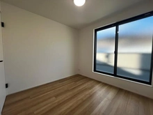 【兵庫県/神戸市灘区国玉通】神戸市灘区国玉通二丁目　新築戸建 洋室：3階洋室B