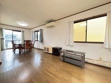 【兵庫県/三田市ゆりのき台】三田市ゆりのき台三丁目　中古戸建 リビング・ダイニング：家具調度品は価格に含まれません。