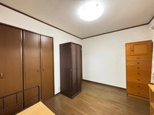 【兵庫県/三田市ゆりのき台】三田市ゆりのき台三丁目　中古戸建 洋室：家具調度品は価格に含まれません。