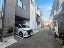 【大阪府/大阪市平野区平野本町】大阪市平野区平野本町四丁目 中古戸建 駐車場
