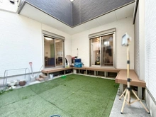 【大阪府/大阪市此花区西九条】大阪市此花区西九条5丁目　中古戸建 庭：中庭