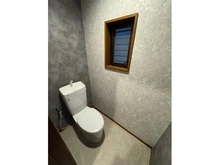 【大阪府/大阪市平野区加美北】大阪市平野区加美北　戸建 トイレ：1階