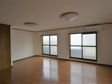 【大阪府/東大阪市高井田本通】東大阪市高井田本通2丁目 中古一戸建て 洋室：3階