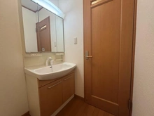 【大阪府/大東市野崎】大東市野崎3丁目　中古戸建 洗面所