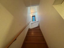 【大阪府/大東市野崎】大東市野崎3丁目　中古戸建 階段