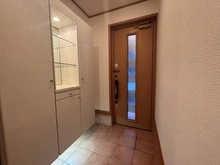 【大阪府/大東市野崎】大東市野崎3丁目　中古戸建 玄関