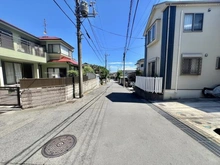 【神奈川県/横浜市金沢区六浦東】金沢区六浦東三丁目　戸建 前面道路