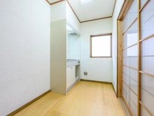 【東京都/大田区西糀谷】大田区西糀谷1丁目　賃貸併用 室内：湯沸室