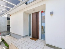 【埼玉県/さいたま市緑区太田窪】さいたま市緑区太田窪一丁目　中古戸建 玄関