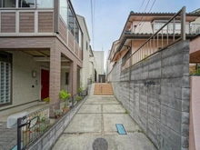 【埼玉県/さいたま市浦和区岸町】さいたま市浦和区岸町一丁目　中古戸建 駐車場
