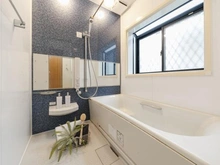 【埼玉県/さいたま市浦和区岸町】さいたま市浦和区岸町一丁目　中古戸建 浴室